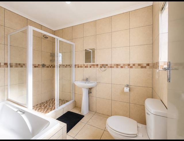 2 BEDROOM TOWNHOUSE FOR SALE IN THREE RIVERS
